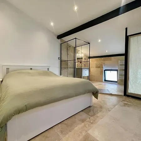 Le Saint-jean - Coeur De La Cite Medievale