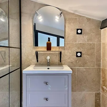 Le Saint-jean - Coeur De La Cite Medievale