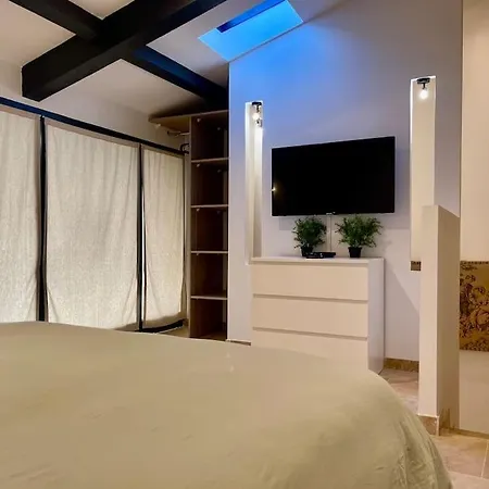 Le Saint-jean - Coeur De La Cite Medievale *