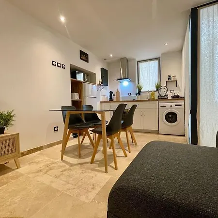 Le Saint-jean - Cœur De La Cité Médiévale