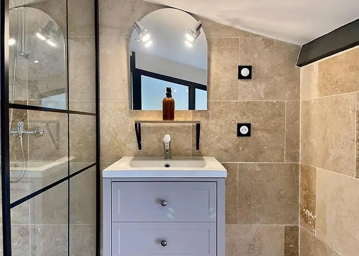 Le Saint-jean - Coeur De La Cite Medievale