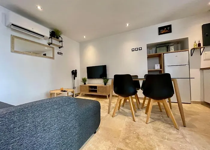 Le Saint-jean - Cœur De La Cité Médiévale